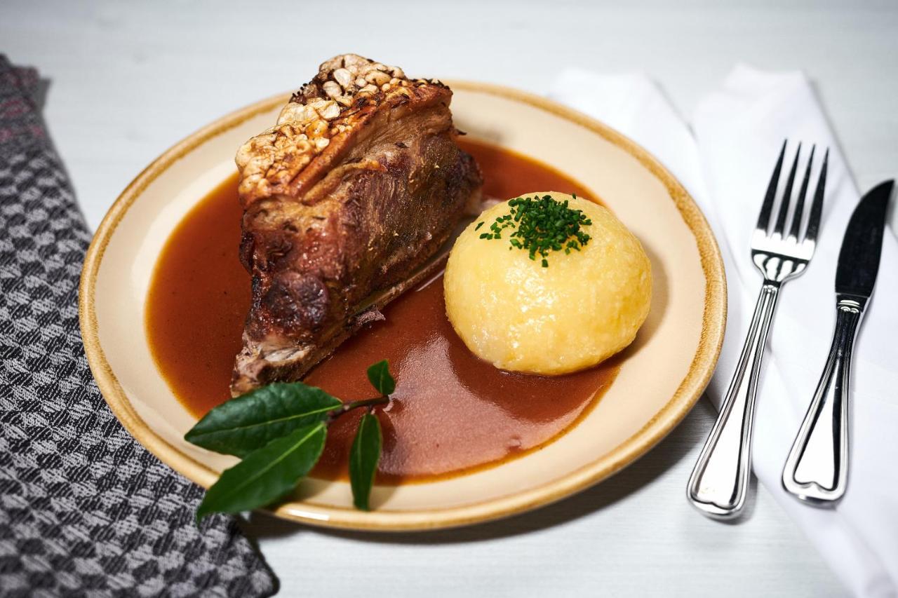 Der Schwan Hotel & Restaurant Schwanstetten 외부 사진